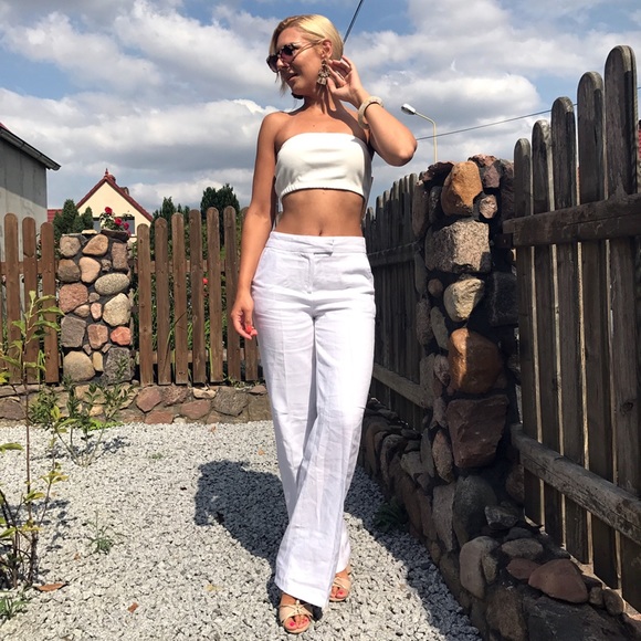 Off-White Bandeau Top! 👌🏼 - Picture 3 of 9